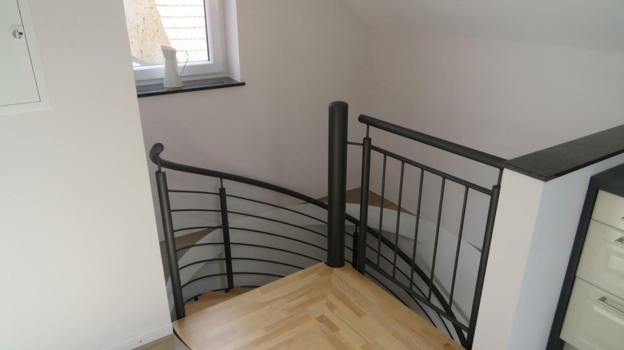 Weingut Grafenhof Apartment Heuchelheim-Klingen Екстериор снимка